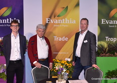 De mannen van Evanthia Alex Krauwer, Jos Lommerse en Carl Keijzer presenteerde de drie concepten van het bedrijf. Hun eigen veredeling, de handel van zaden en natuurlijk hun tropische plantjes.